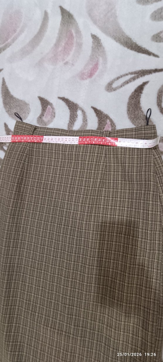 Kadın Bej Pileli ve yırtmaçlı Uzun Etek - Görsel 2