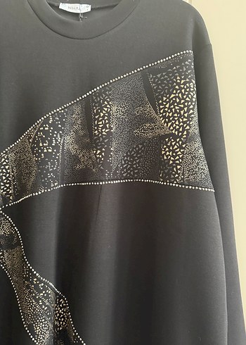 Zincir Detaylı Siyah Yılan Desenli Uzun Elbise - Görsel 3