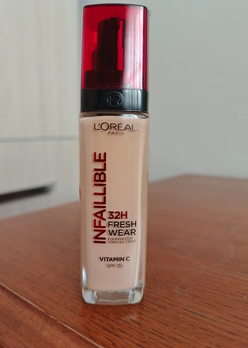 Loreal İnfaillible Fondöten Beige