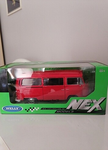 Volkswagen T2 Minivan Diecast Model 