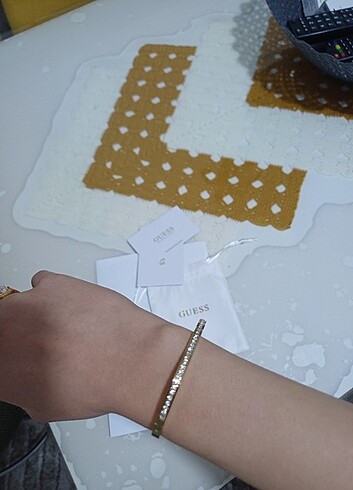 Guess BİLEZİK