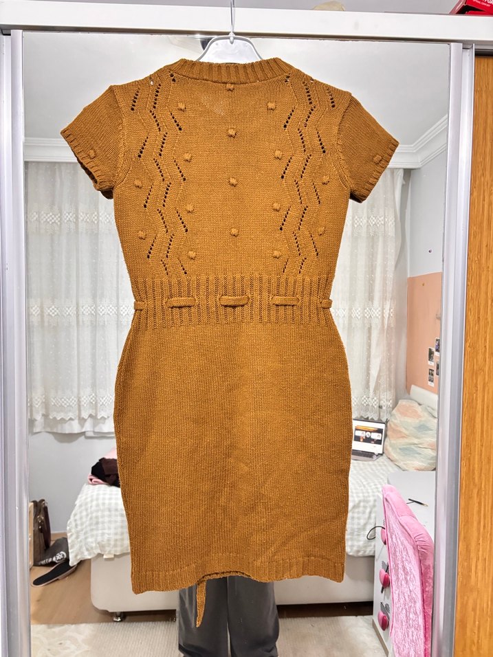 Kısa Kollu Kahverengi Triko Mini Elbise - Görsel 3