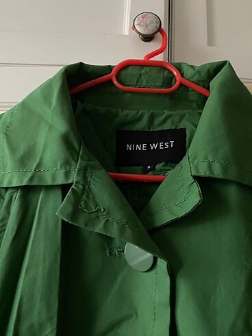 Nine West trençkot