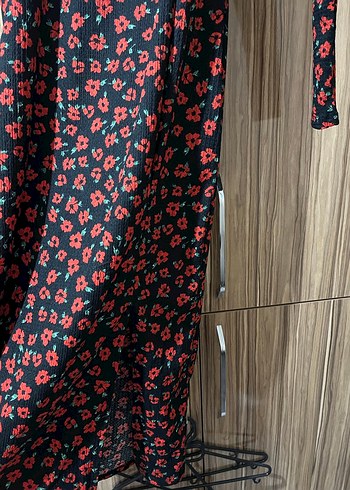 xs Beden Uzun Kollu, Fitted Çiçek Desenli Uzun Elbise