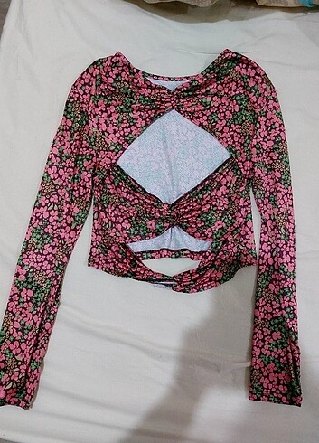 H&M Çiçekli crop bluz sırt dekolteli