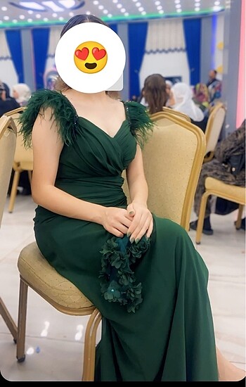 Yeşil tüylü abiye