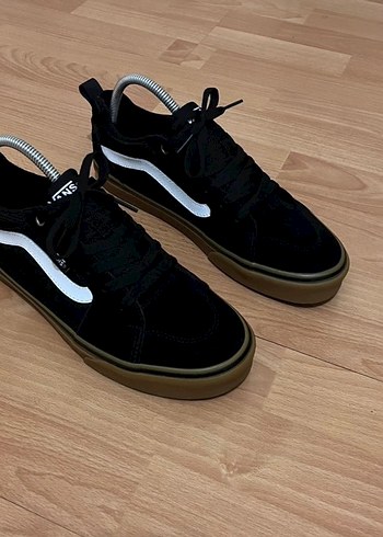 Vans 42