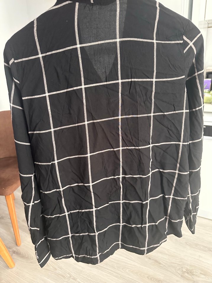 Düğmeli Siyah Kadın Keten Gömlek - Görsel 3