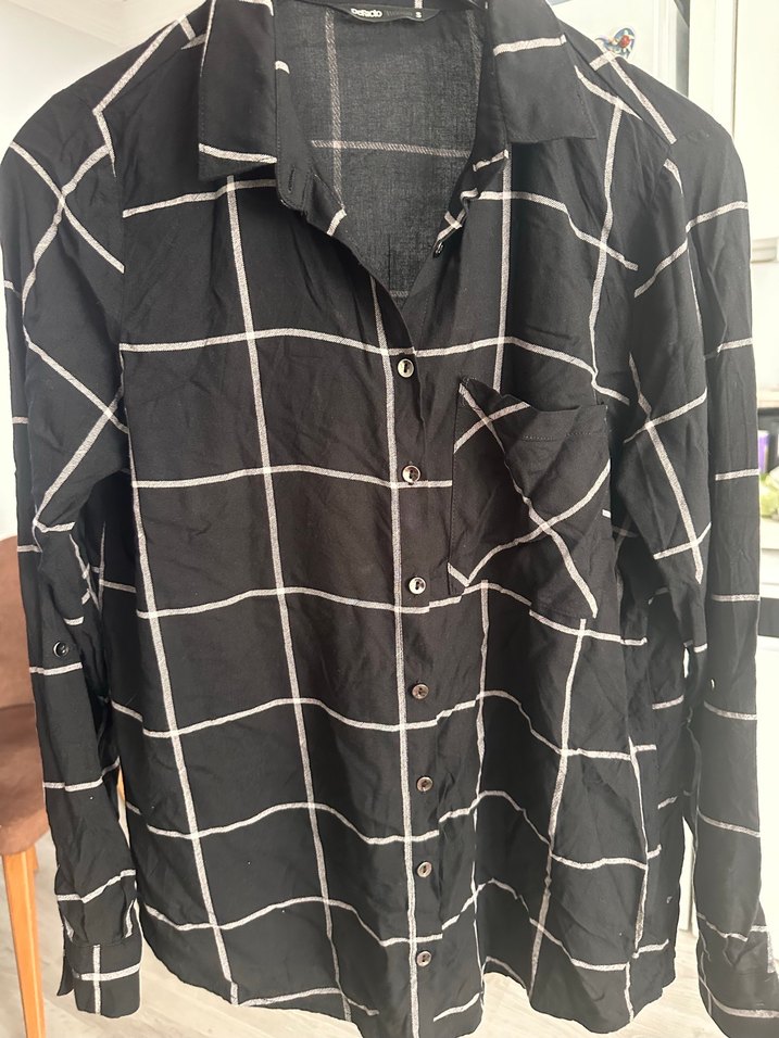 Düğmeli Siyah Kadın Keten Gömlek - Görsel 2