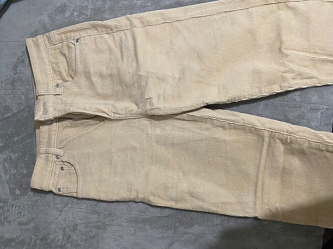 34 Beden pull & bear kadife pantolon