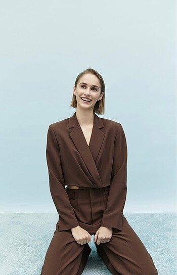 ZARA KISA BLAZER