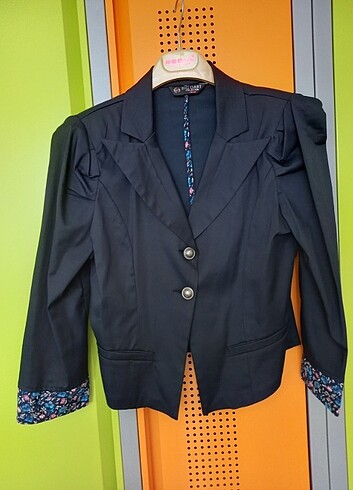 Kısa Blazer Ceker 