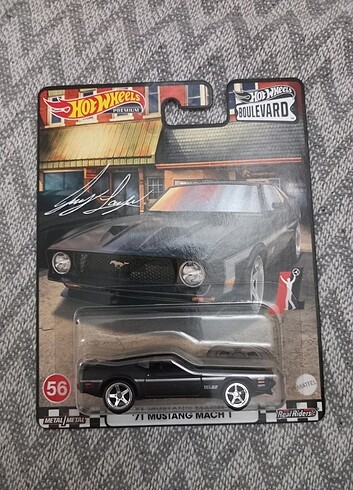 HotWheels premium 71 MUSTANG MACH 1