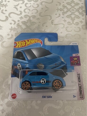 Hot wheels fiat 500e