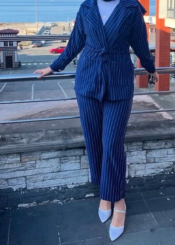Lacivert Çizgili Kadın Blazer Ceket pantolon takım - Görsel 6