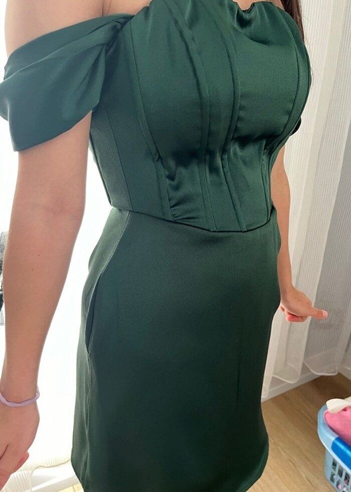 ZÜMRÜT YEŞİL SATEN ABİYE - Görsel 3