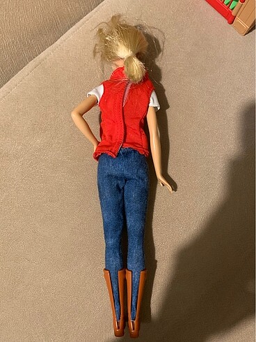  Beden Renk Barbie Oyuncak Bebek Çiftlikte Veteriner Seti