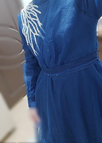 Mavi Nakışlı Uzun Kollu Abiye Elbise - Görsel 4