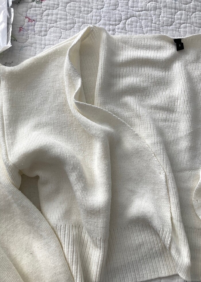 crop hırka - Görsel 3