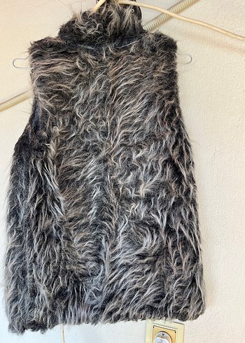 Gri Kürklü Düğme Detaylı Kadın Yelek - Görsel 5