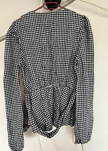 Kazayağı Desenli Kemerli Kruvaze Yaka İnce Kaşe Bluz - Görsel 4