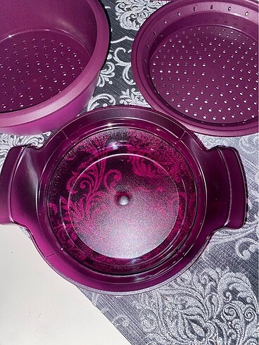 Beden Tupperware mikrodalga tenceresi