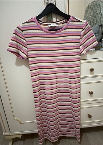 Pembe Çizgili Kısa Kollu Midi Elbise
