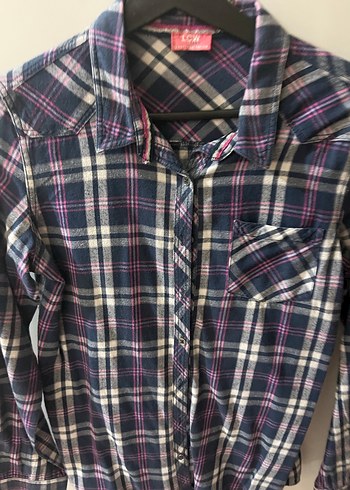 Düğmeli Uzun Kollu Kadın Gömlek - Görsel 3