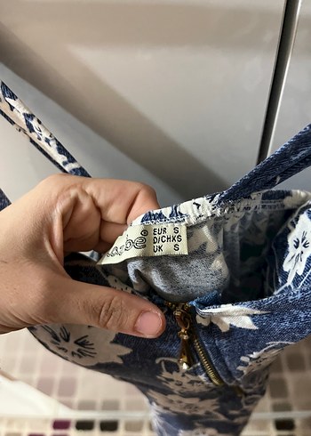 V Yaka Kolsuz Lacivert Çiçekli Midi Elbise - Görsel 3