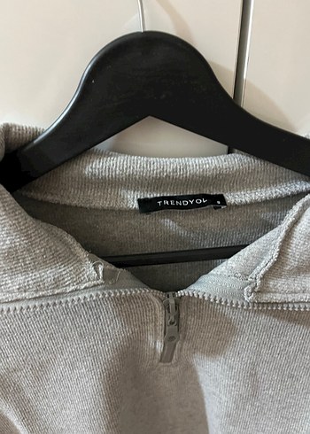 Gri Yarım Fermuarlı Yüksek Yakalı Sweatshirt - Görsel 3