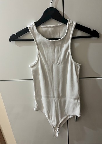 Beyaz Yüksek Yakalı Kolsuz Hemşirelik Body - Görsel 2