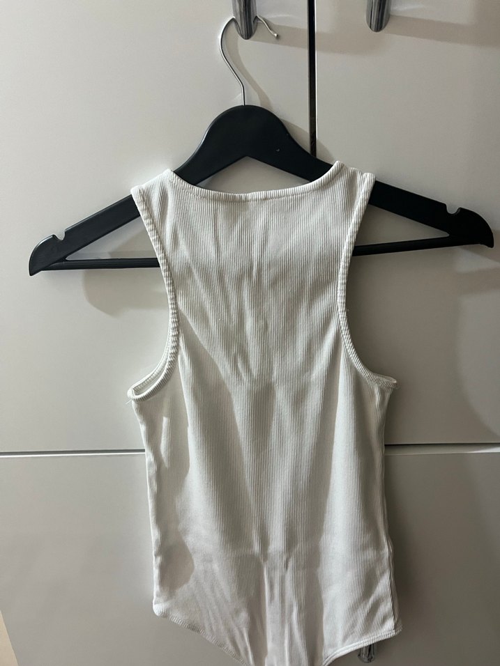 Beyaz Yüksek Yakalı Kolsuz Hemşirelik Body - Görsel 4