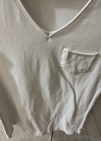 V Yaka Kısa Kollu Beyaz Kadın Tişört - Görsel 3