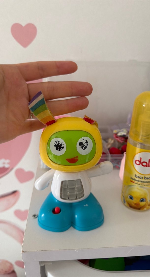 Renkli ve Eğlenceli Çocuk Robot Oyuncak — görsel 2/3