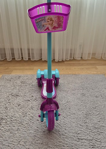 Mor Frosty Temalı Çocuk Scooter'ı