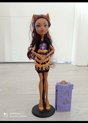 Clawdeen Wolf - Monster High bebek