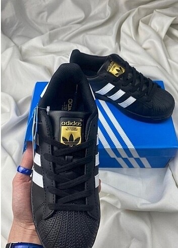 42 Beden siyah Renk Adidas süper star 