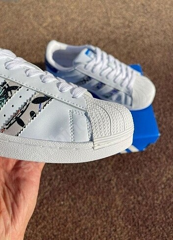 38 Beden beyaz Renk Adidas süper star 