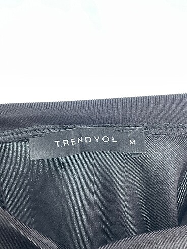 s Beden siyah Renk PreLoved Bluz %70 İndirimli.