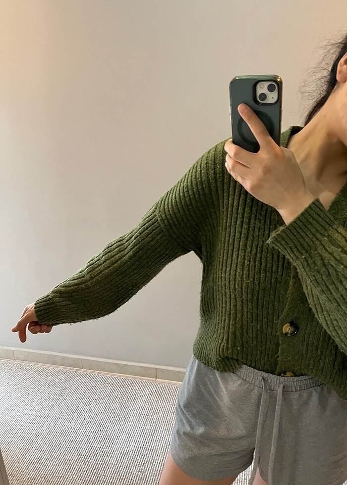 Crop hırka - Görsel 3