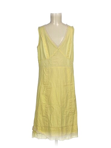 PreLoved Kısa Elbise %70 İndirimli.