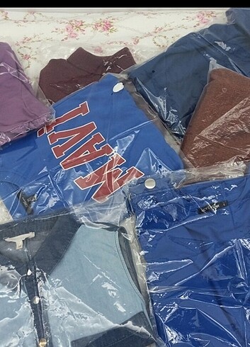 Elbise, gömlek, t shirt, etek