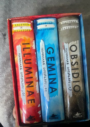 Illuminae Dosyaları Seti - 3 Kitap