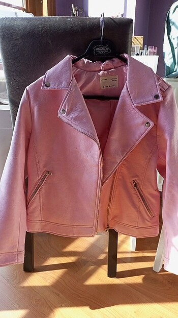 Pembe derimont