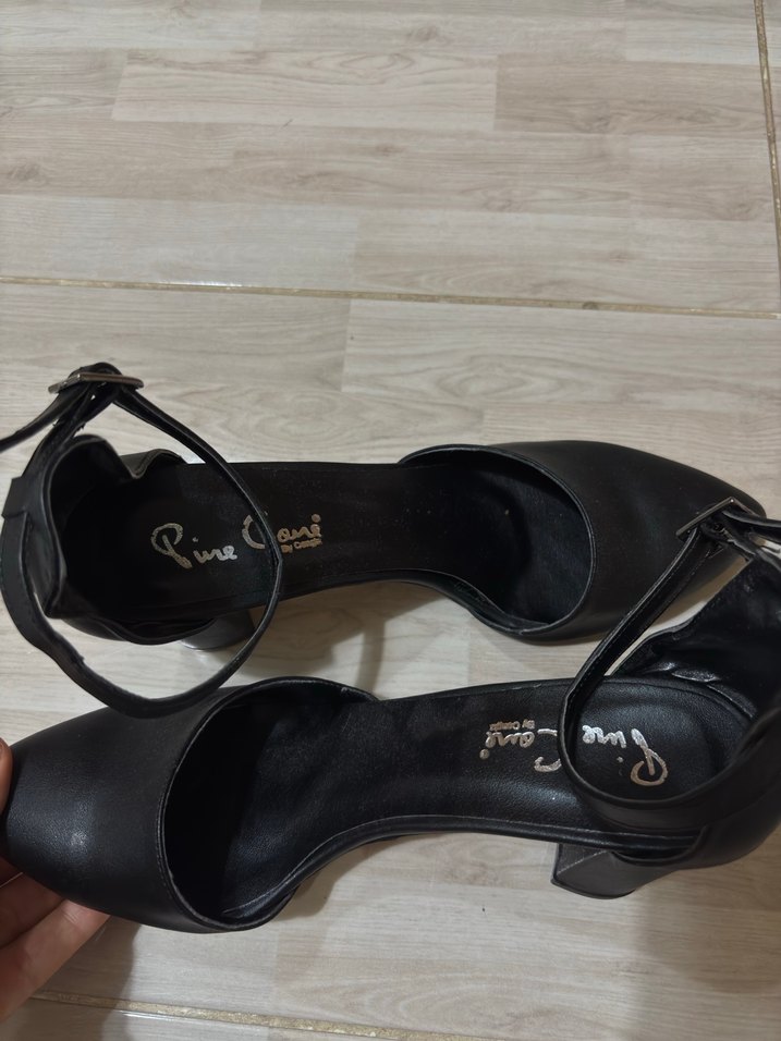 Temiz 1 kere giyildi deri topuklu ayakkabı - Görsel 2