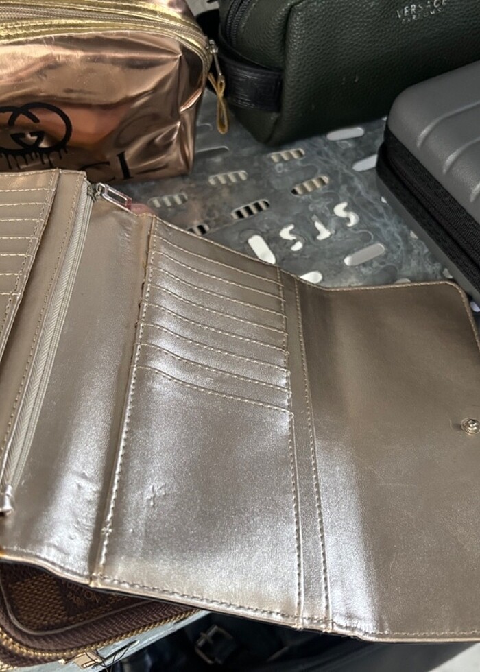 GUESS orijinal cüzdan - Görsel 3