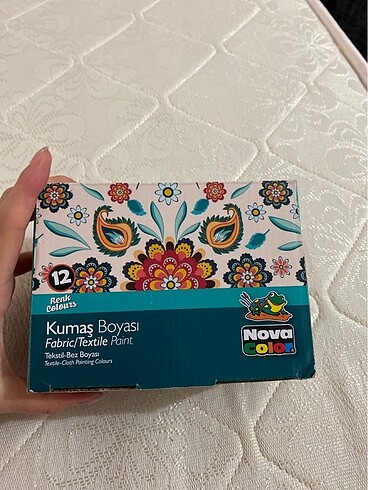 Kumaş boyası 12 set