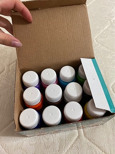 Kumaş boyası 12 set