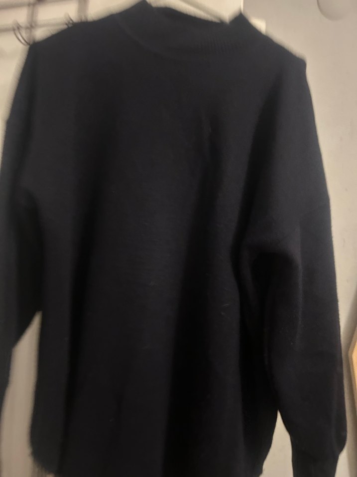 lacivert ikili takım  kullanıldı - Görsel 2