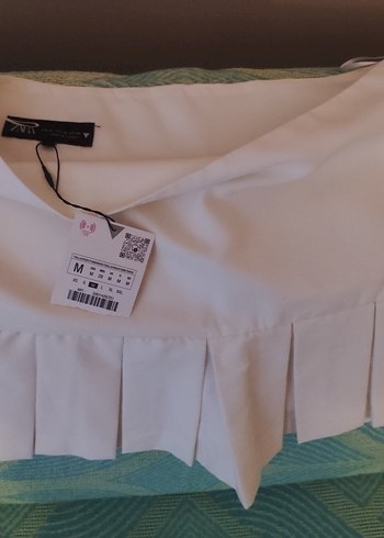 Zara Beyaz Pilili Midi Kadın Şort Etek